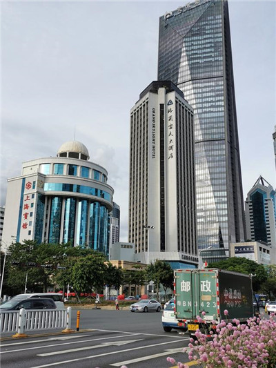 深圳市内多个区域都设有高质量的健身会所